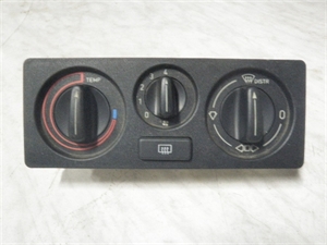 Obrázek produktu: Ovládání topení SAAB 9000